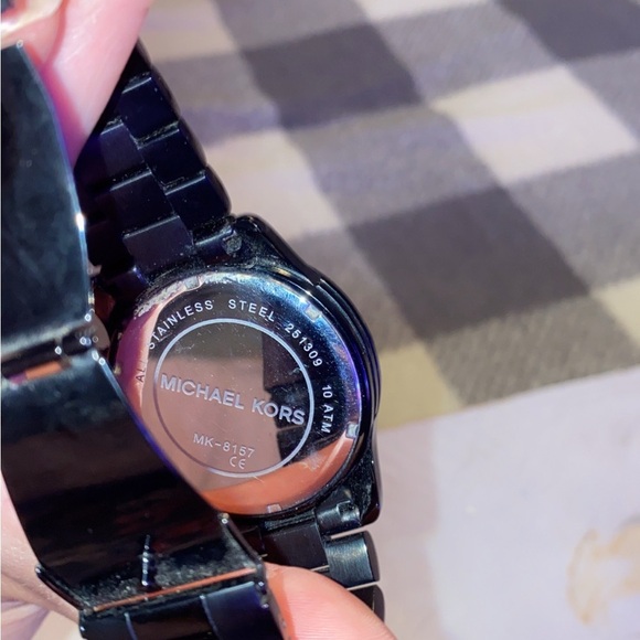 Men’s Michael Kors Black Chronograph Watch style mk-8157 Sleek Design men’s - Picture 2 of 4